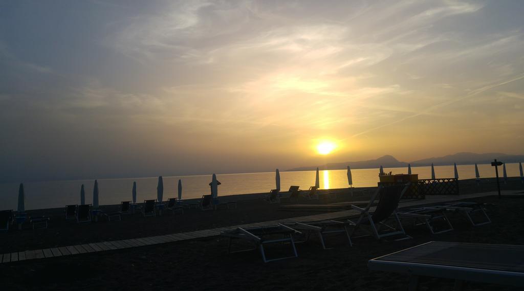 La Corte Delle Rose B&B Praia a Mare Eksteriør billede